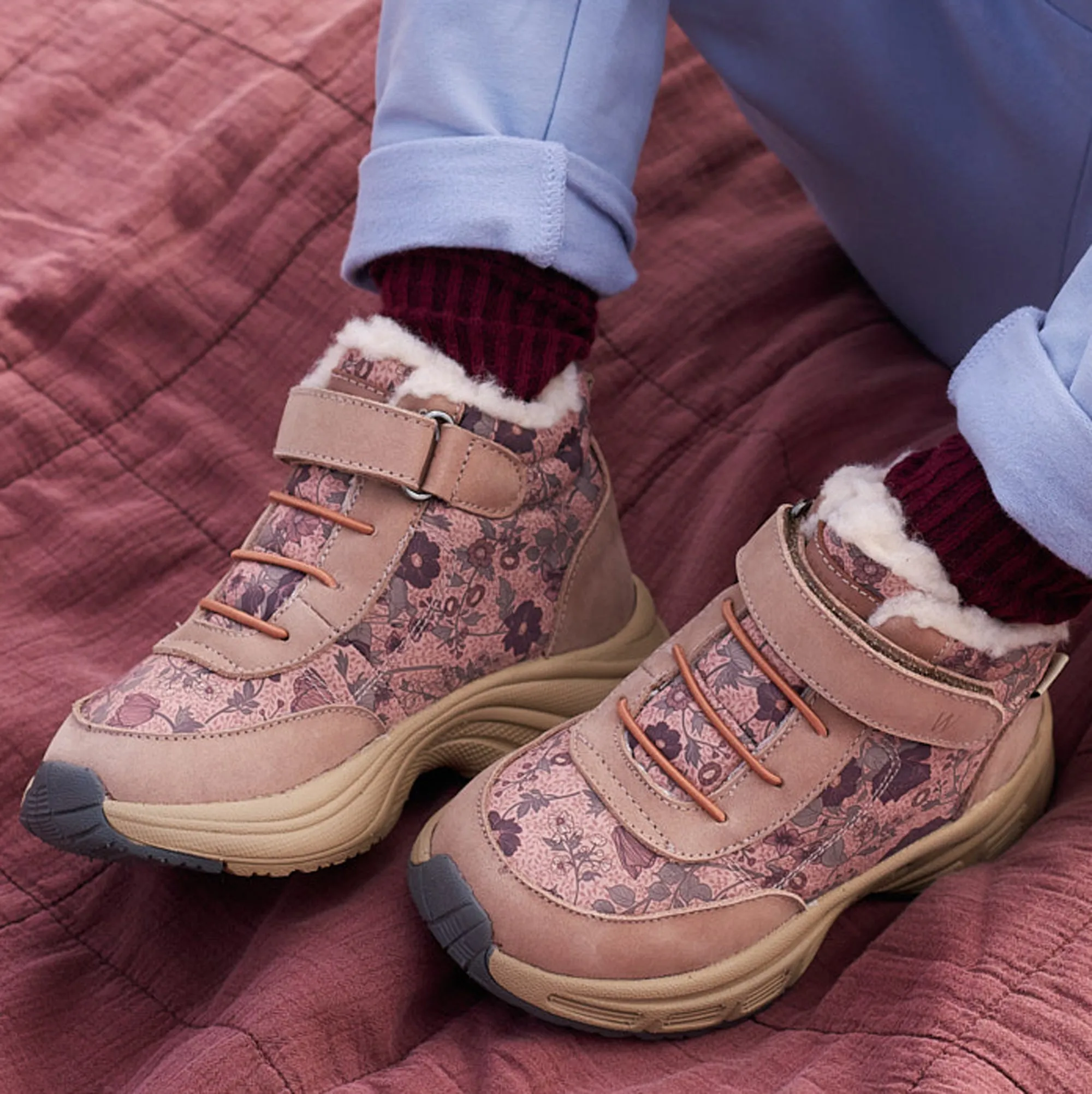 Astoni Velcro Tex Print - rose dawn flowers Wheat