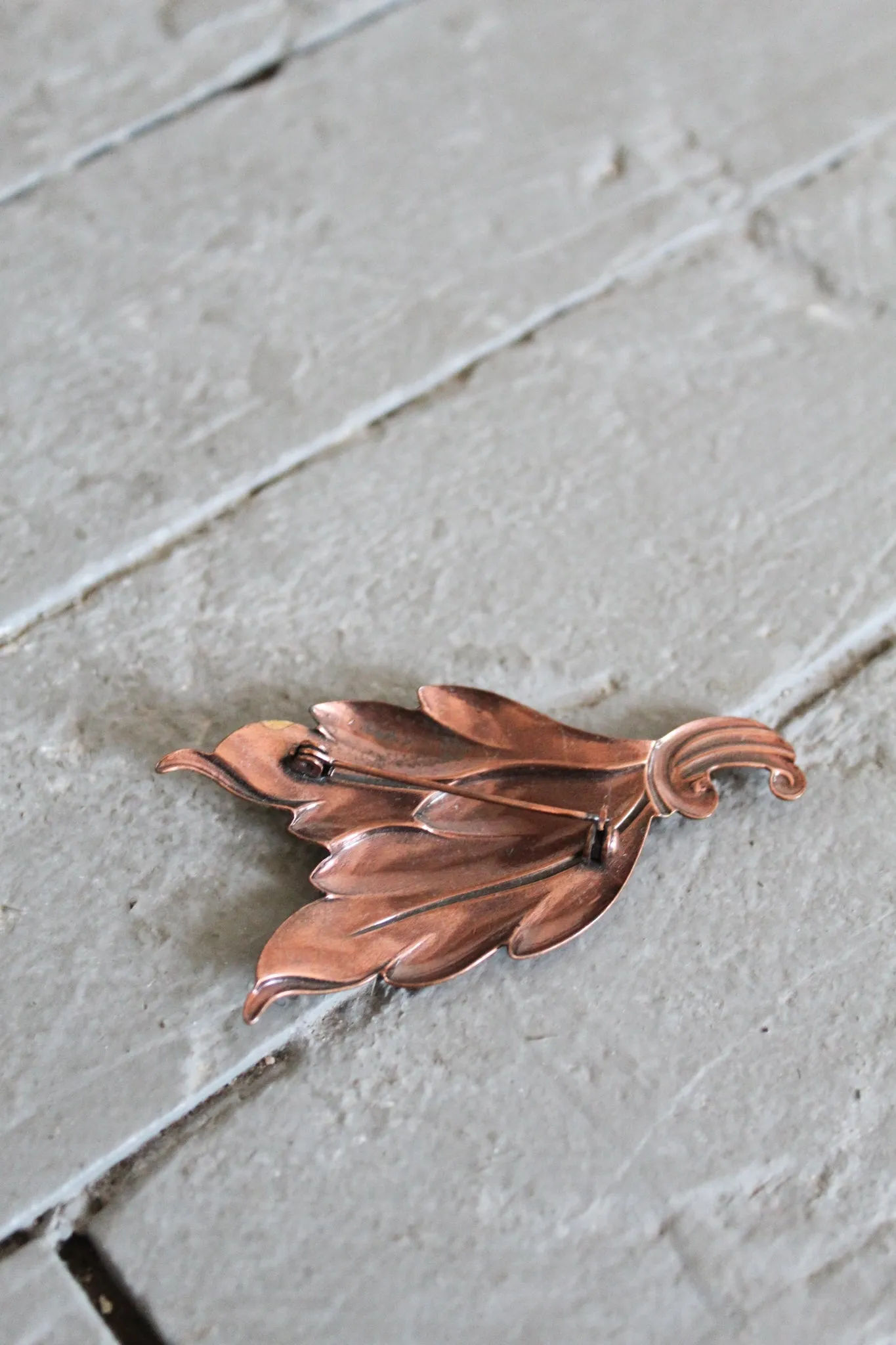 autumn leaves brooch 1919 Vintage