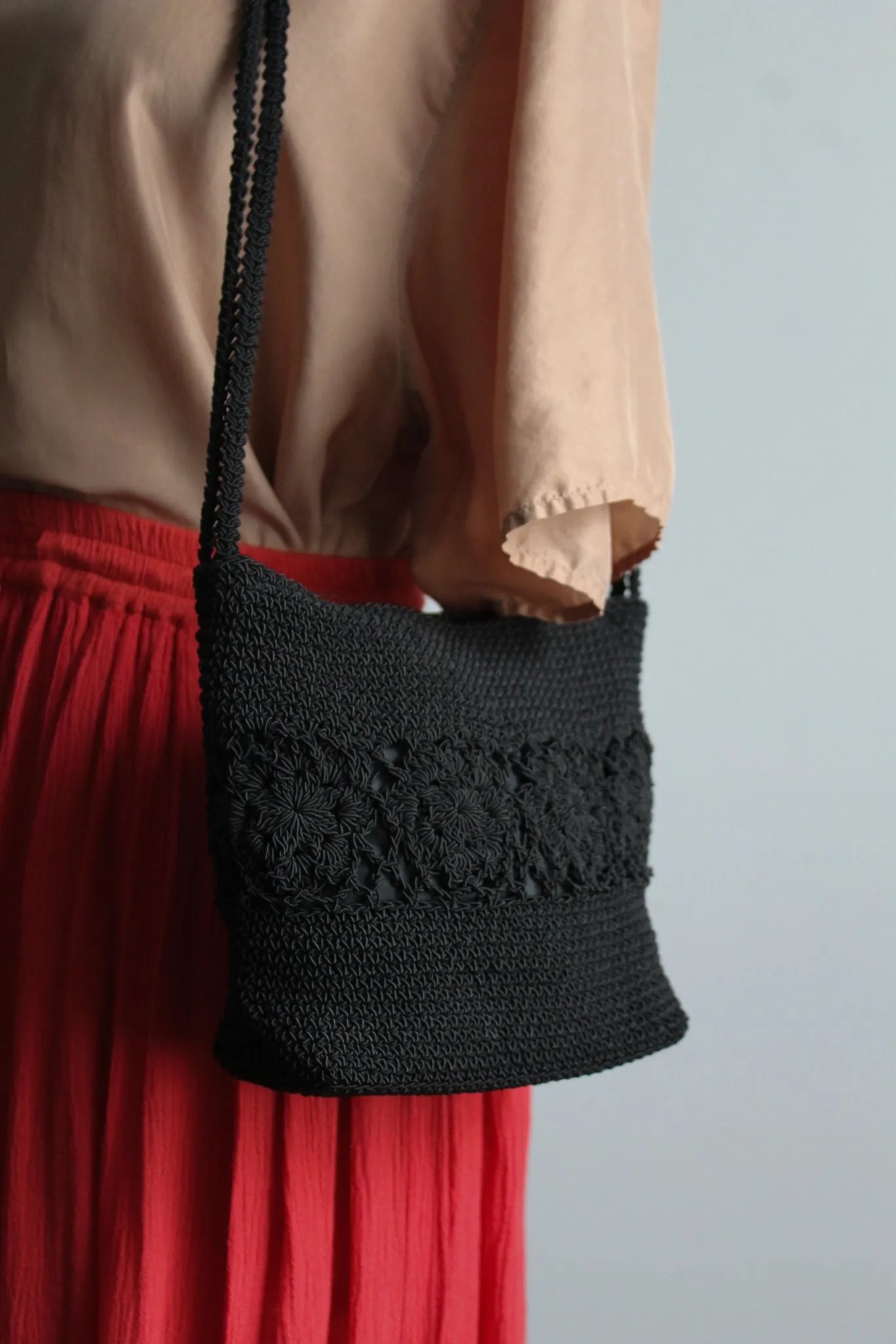aventura woven bag 1919 Vintage