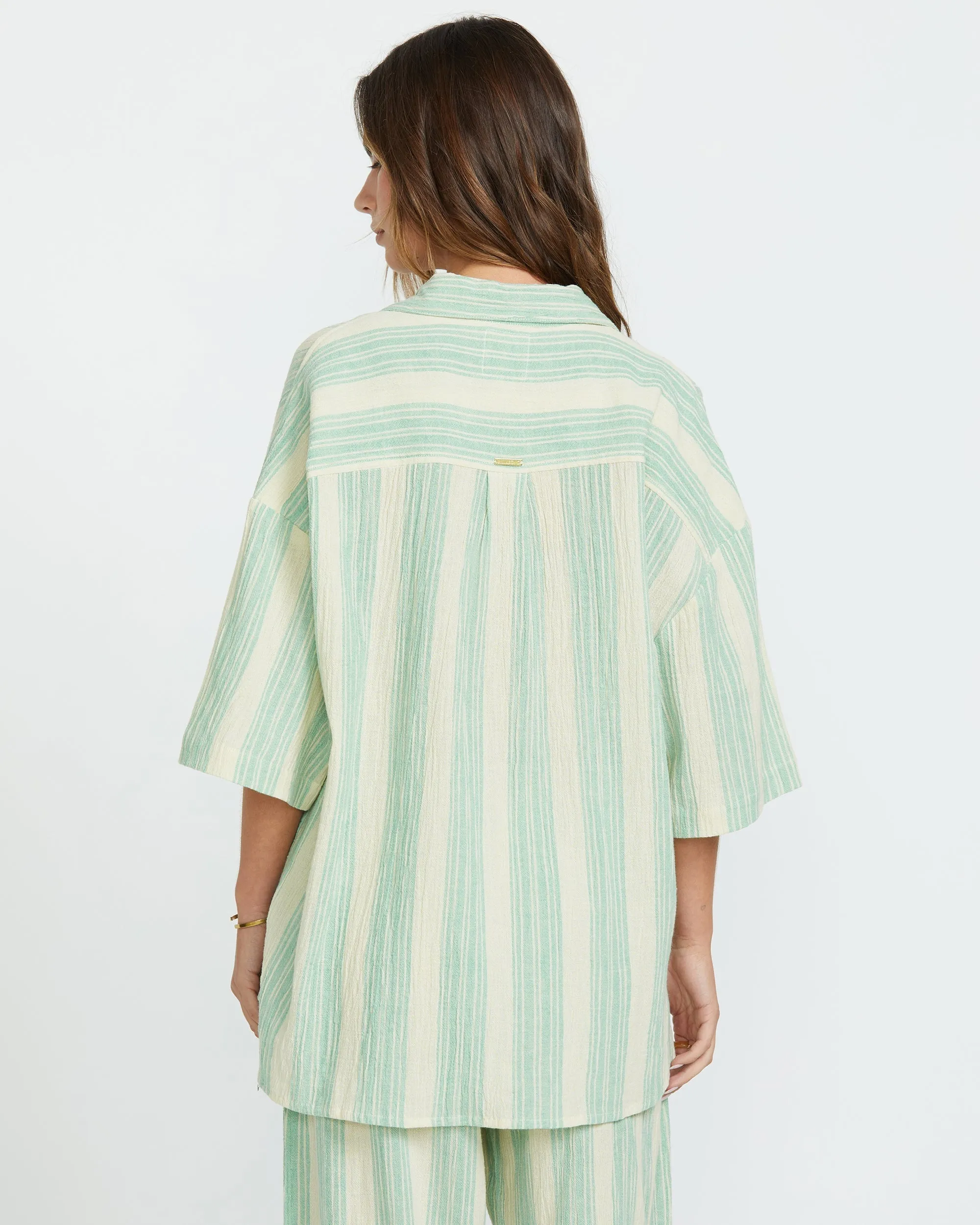 Beach Side Short Sleeve Shirt - Island Green Billabong