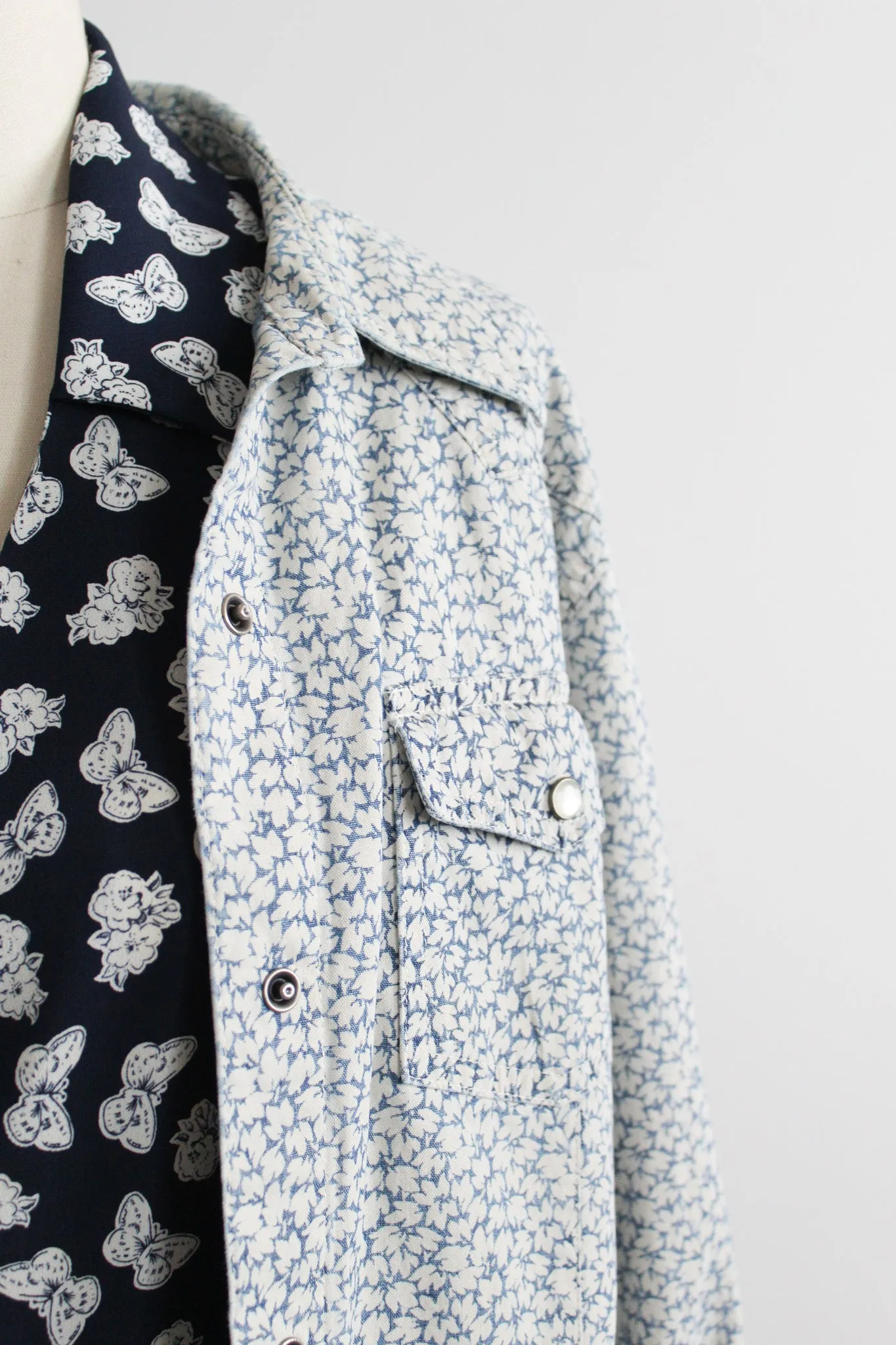 bluebell button up 1919 Vintage