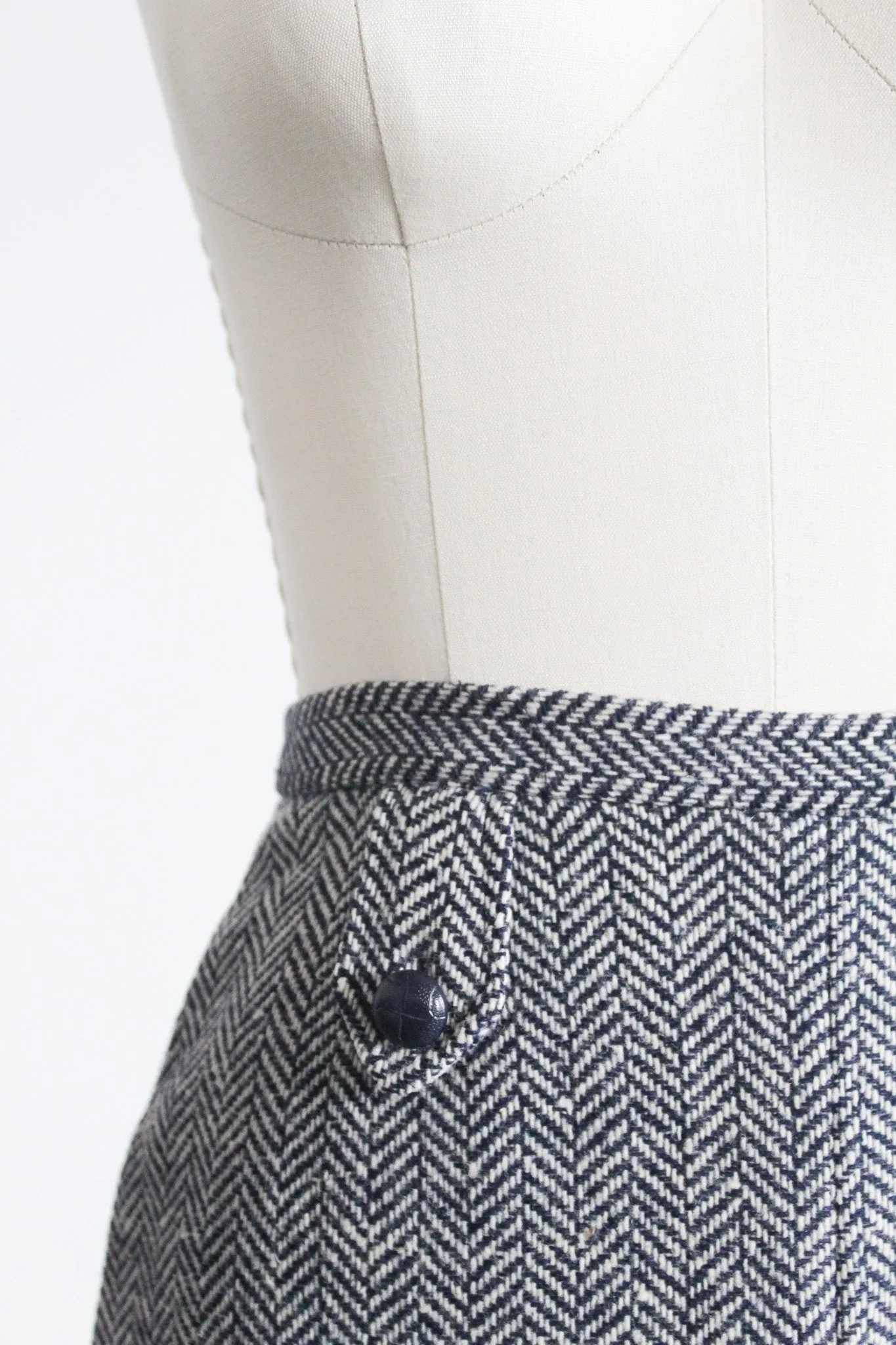 chevron wool shorts 1919 Vintage
