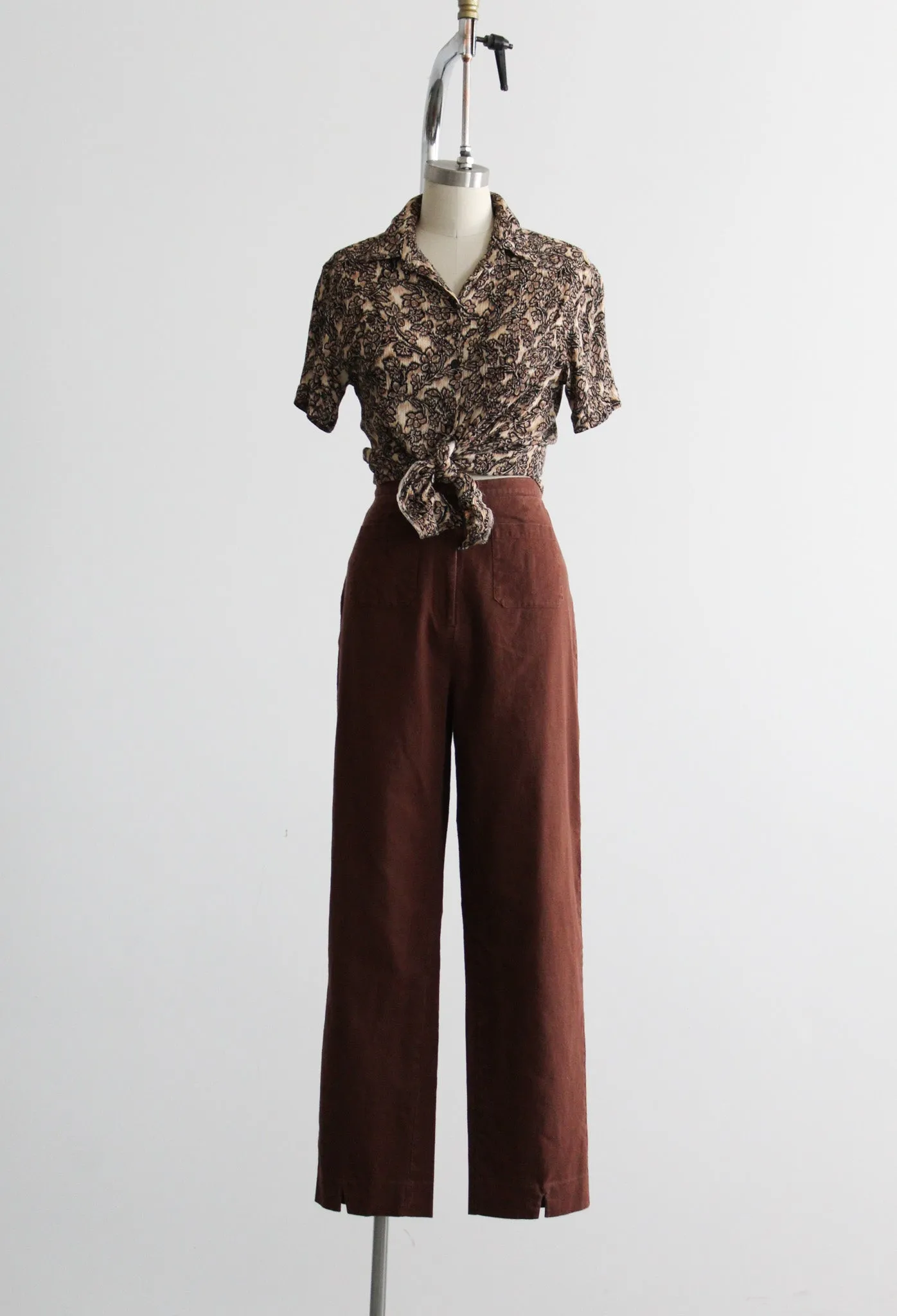 dark thistle button up 1919 Vintage