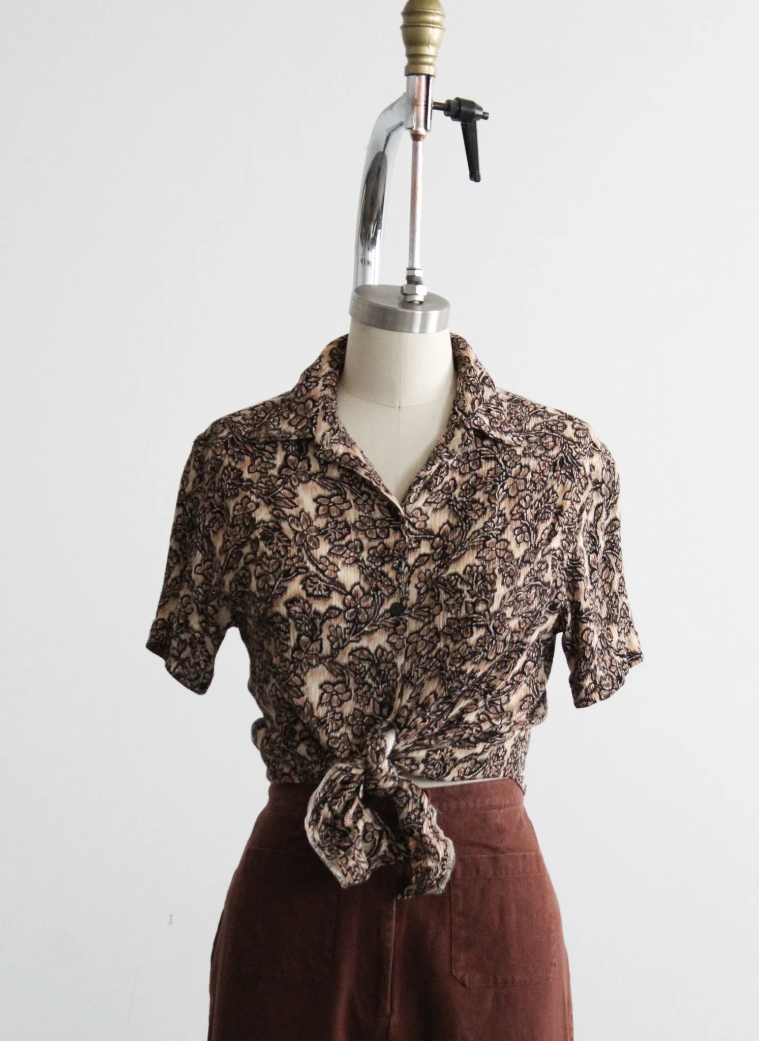 dark thistle button up 1919 Vintage