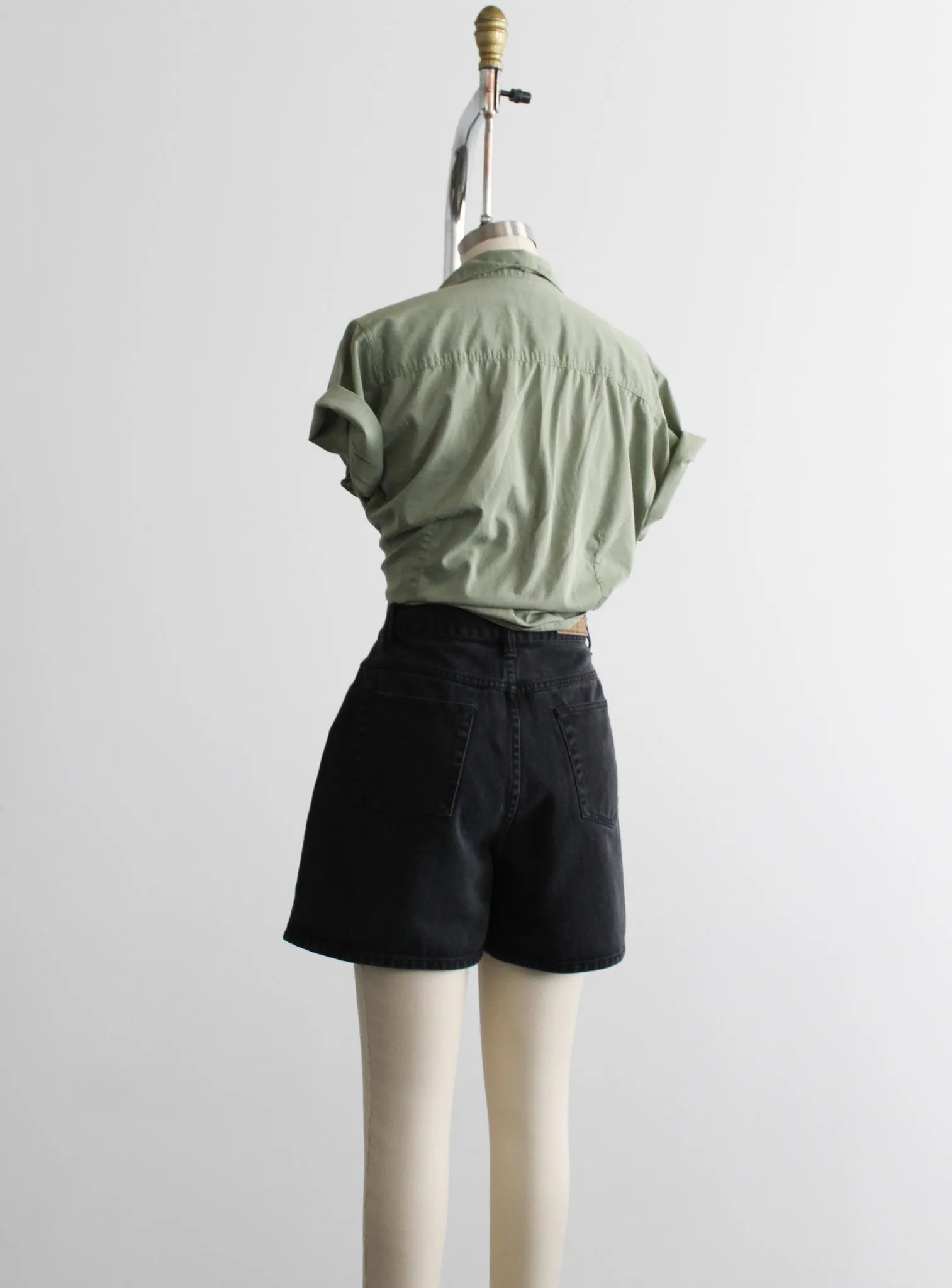 fern button up 1919 Vintage