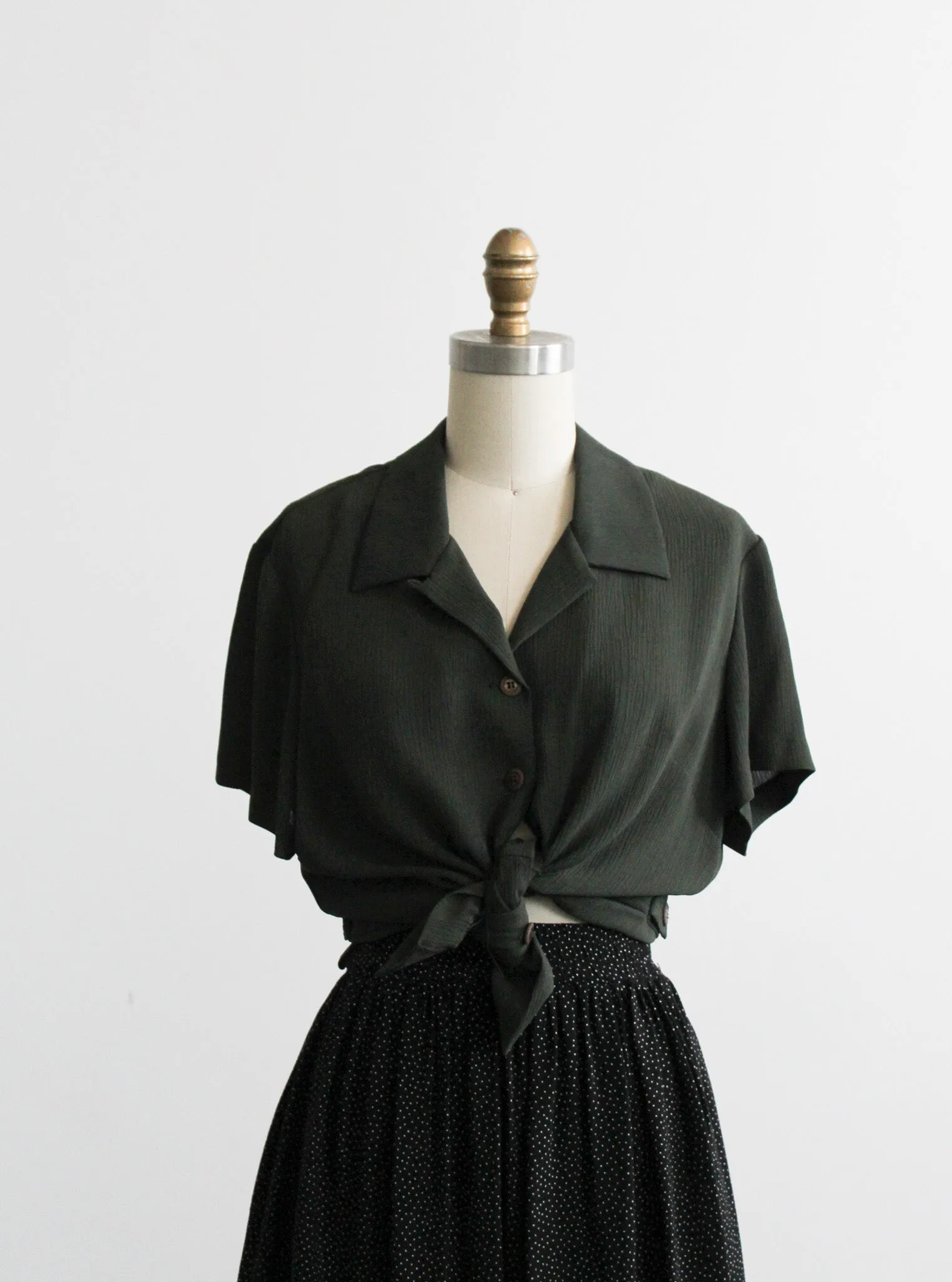 foxglove button up 1919 Vintage