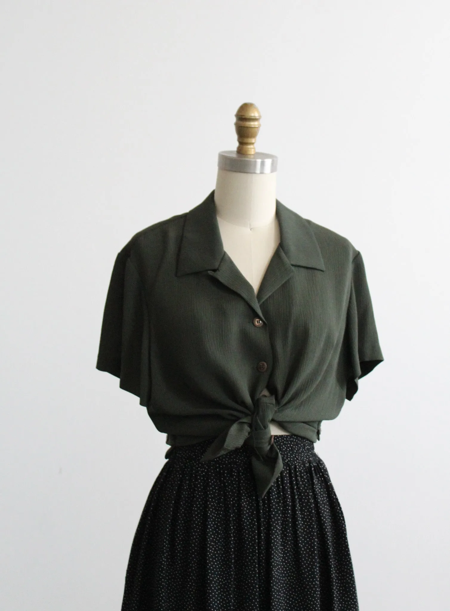 foxglove button up 1919 Vintage