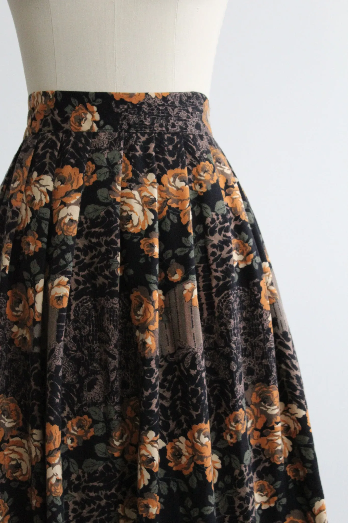 harvest moon midi skirt 1919 Vintage