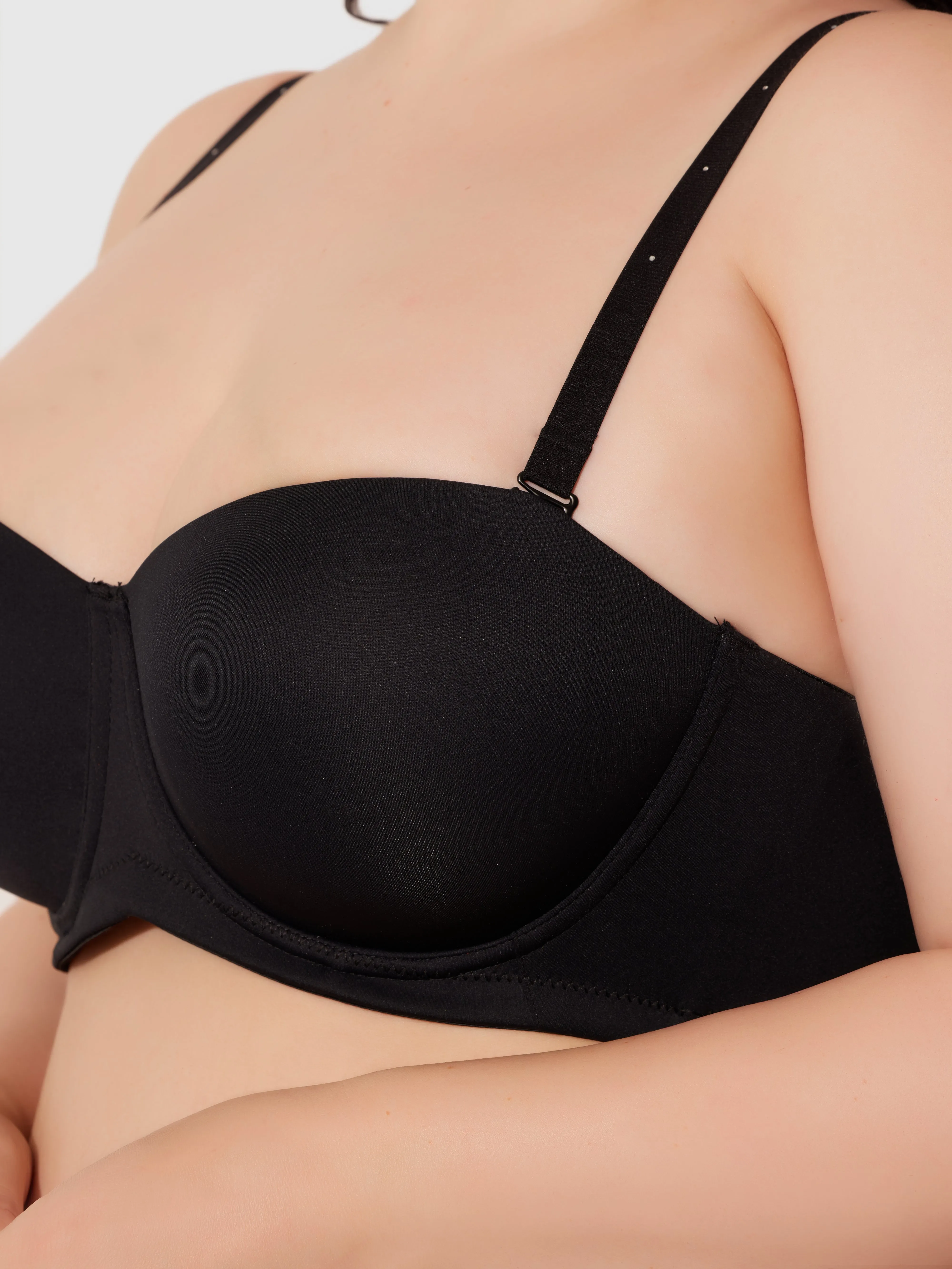 Hollywood Showstopper Strapless Bra by Frederick's of Hollywood