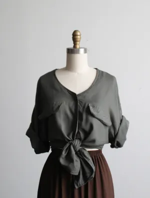 laurel leaf button up 1919 Vintage