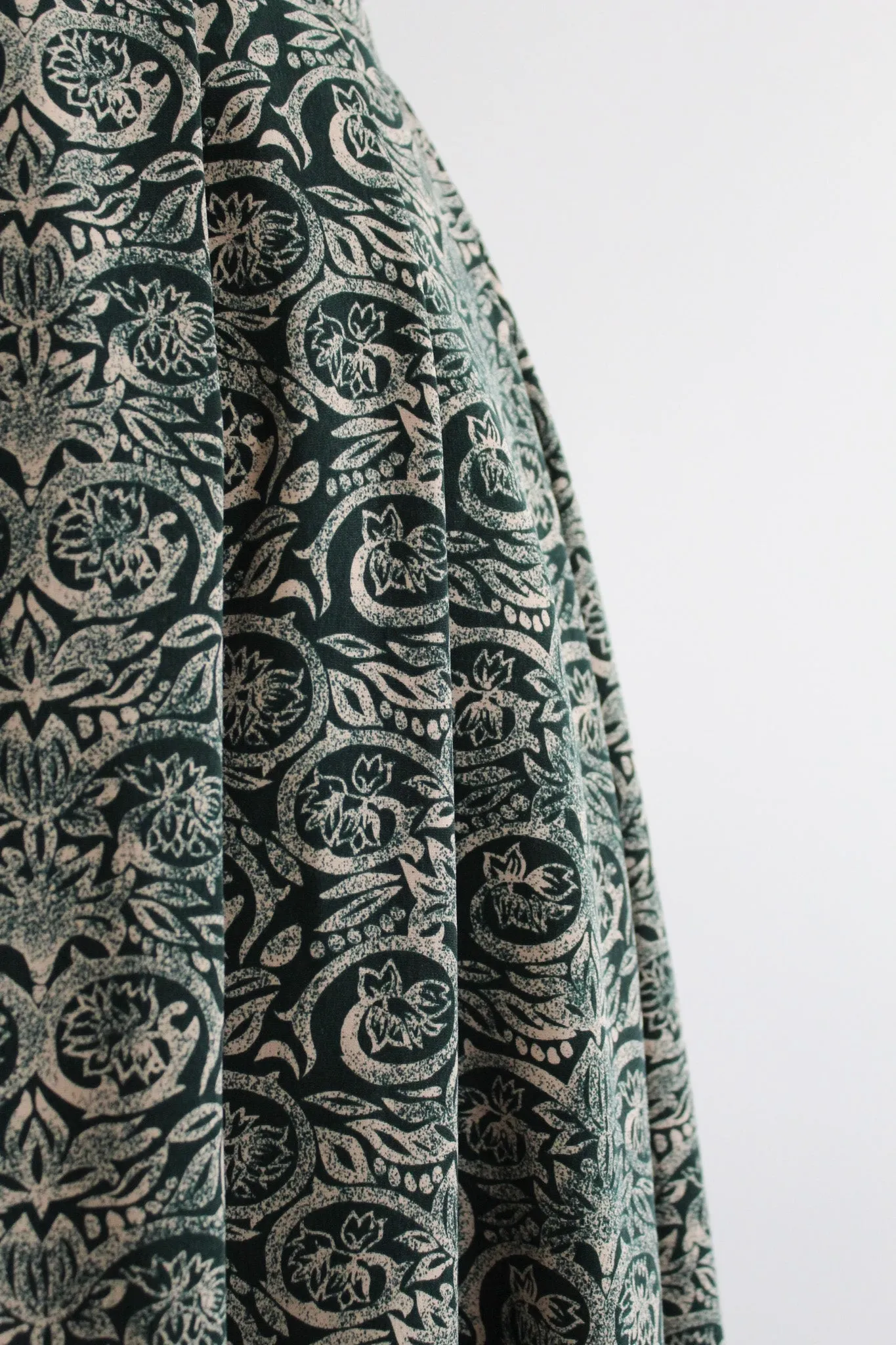 laurel leaf midi skirt 1919 Vintage
