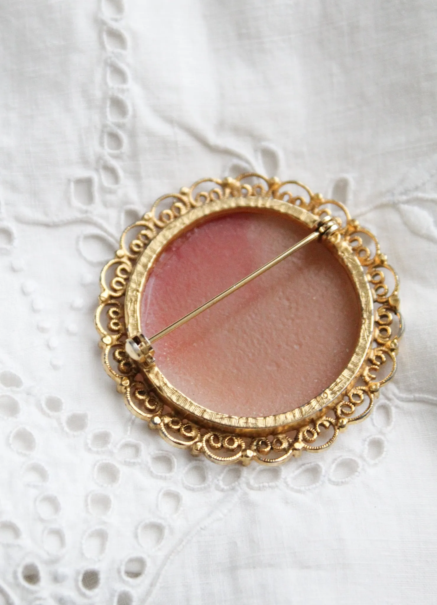 regulus cameo brooch 1919 Vintage