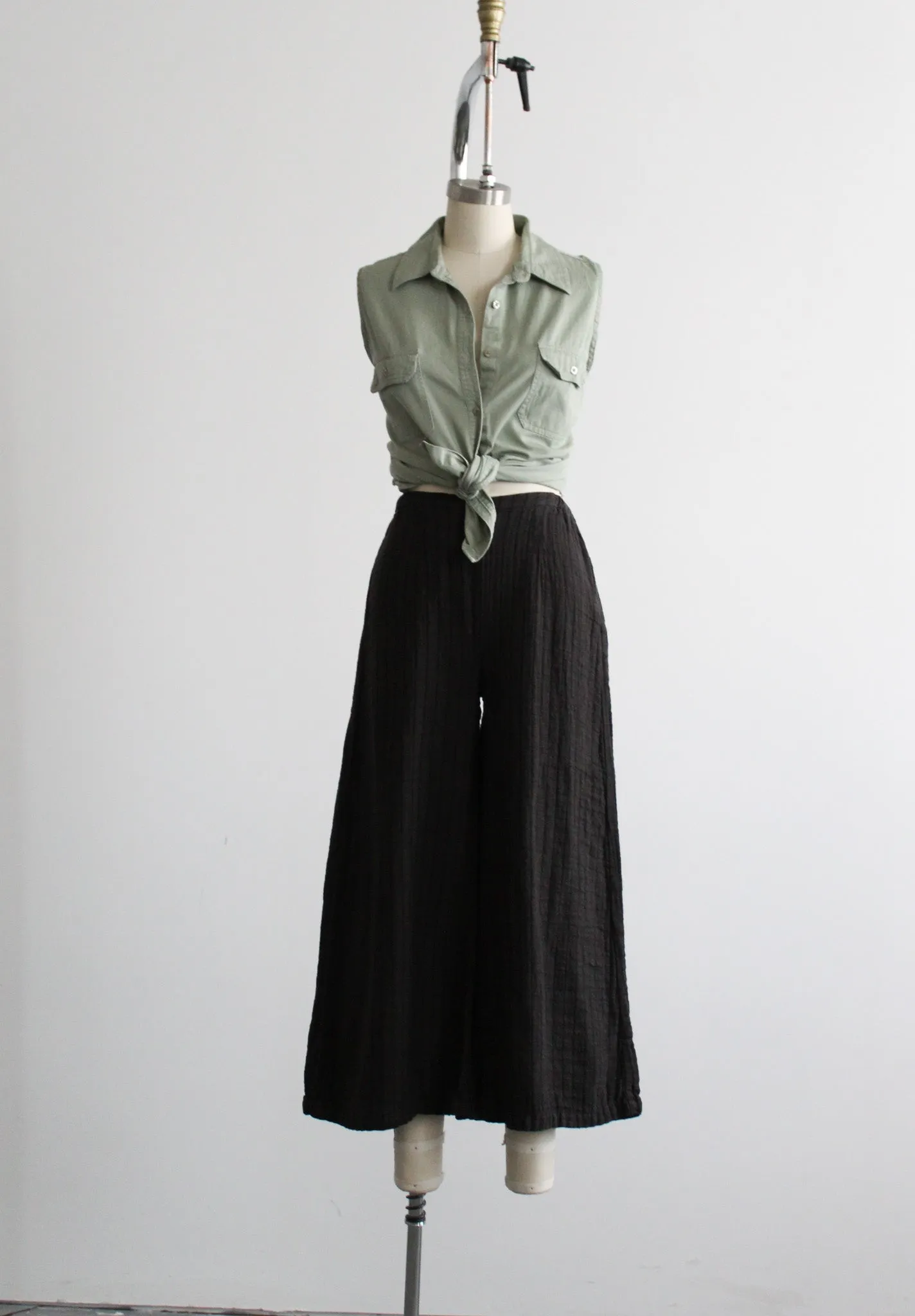 sageleaf cotton button up 1919 Vintage