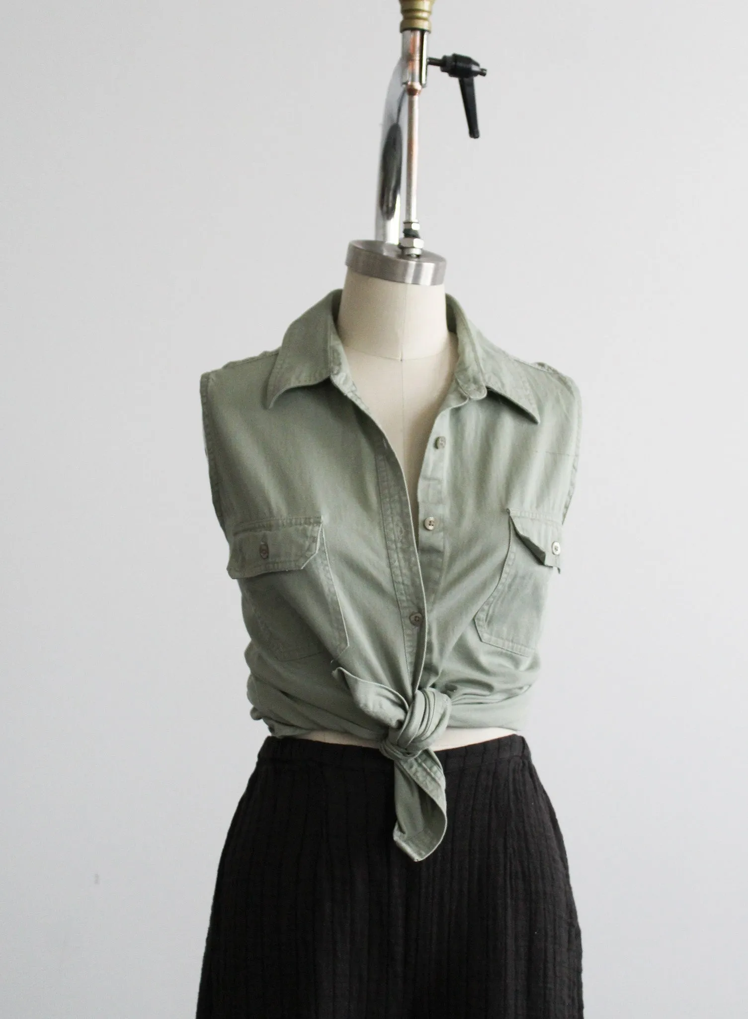 sageleaf cotton button up 1919 Vintage