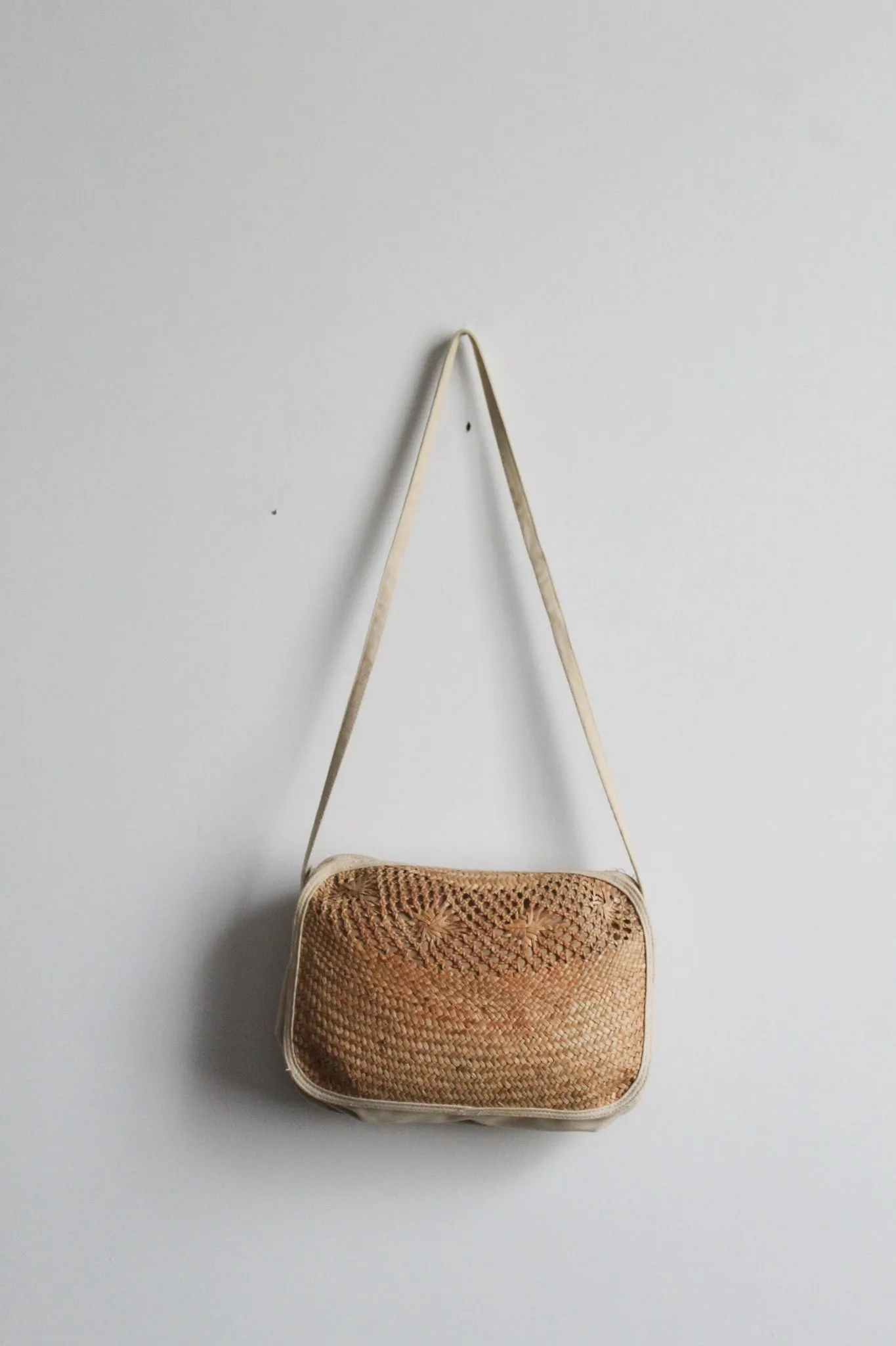san sebastian woven bag 1919 Vintage