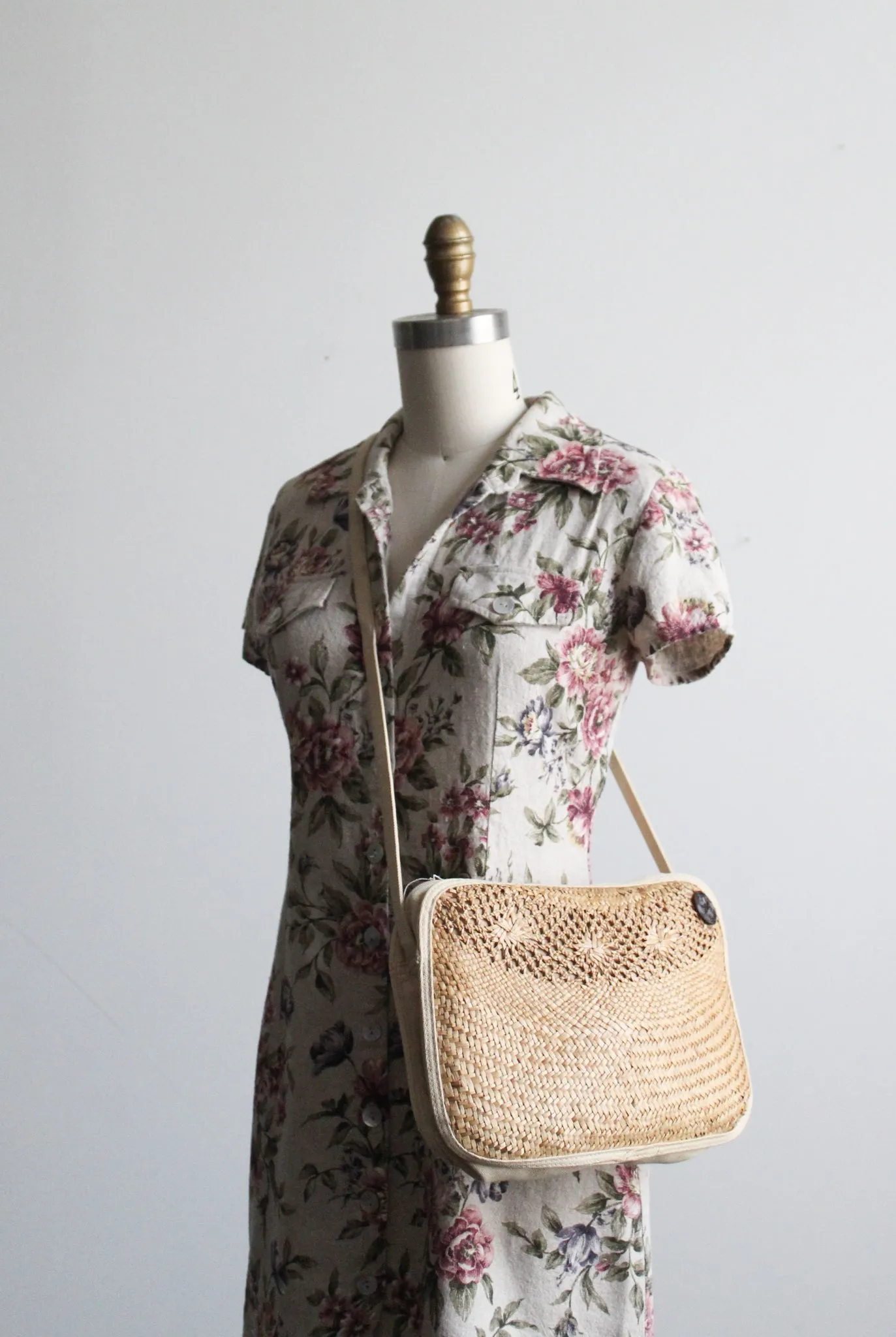 san sebastian woven bag 1919 Vintage