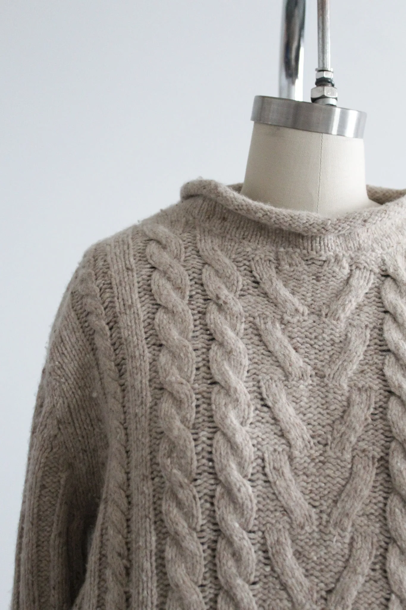 sand dune wool cable knit sweater 1919 Vintage