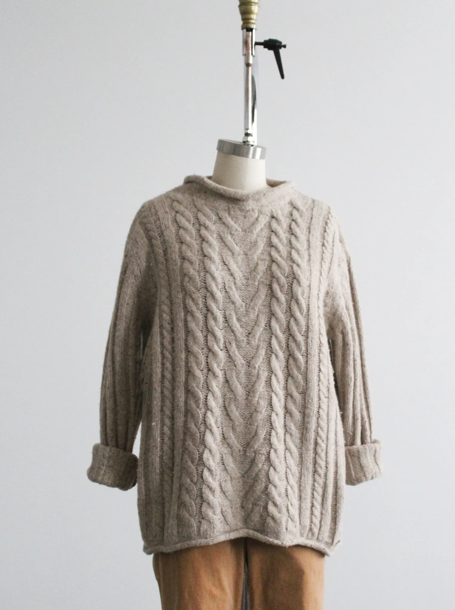sand dune wool cable knit sweater 1919 Vintage