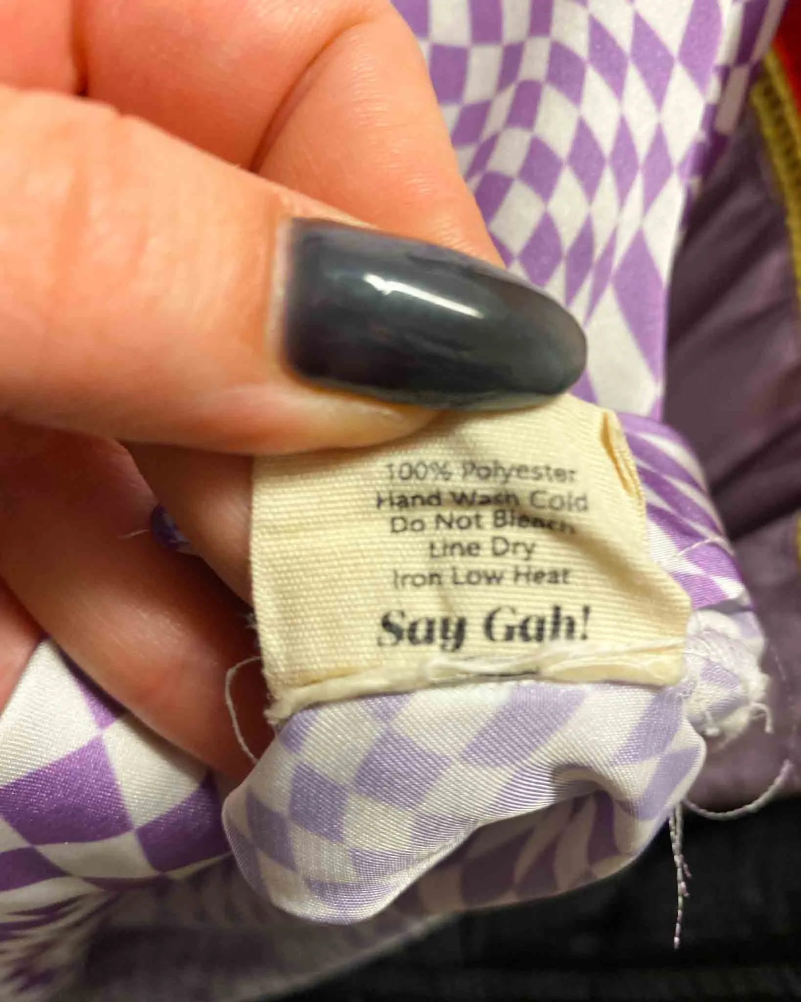 Size M | Lisa Says Gah Wavy Check Shirt