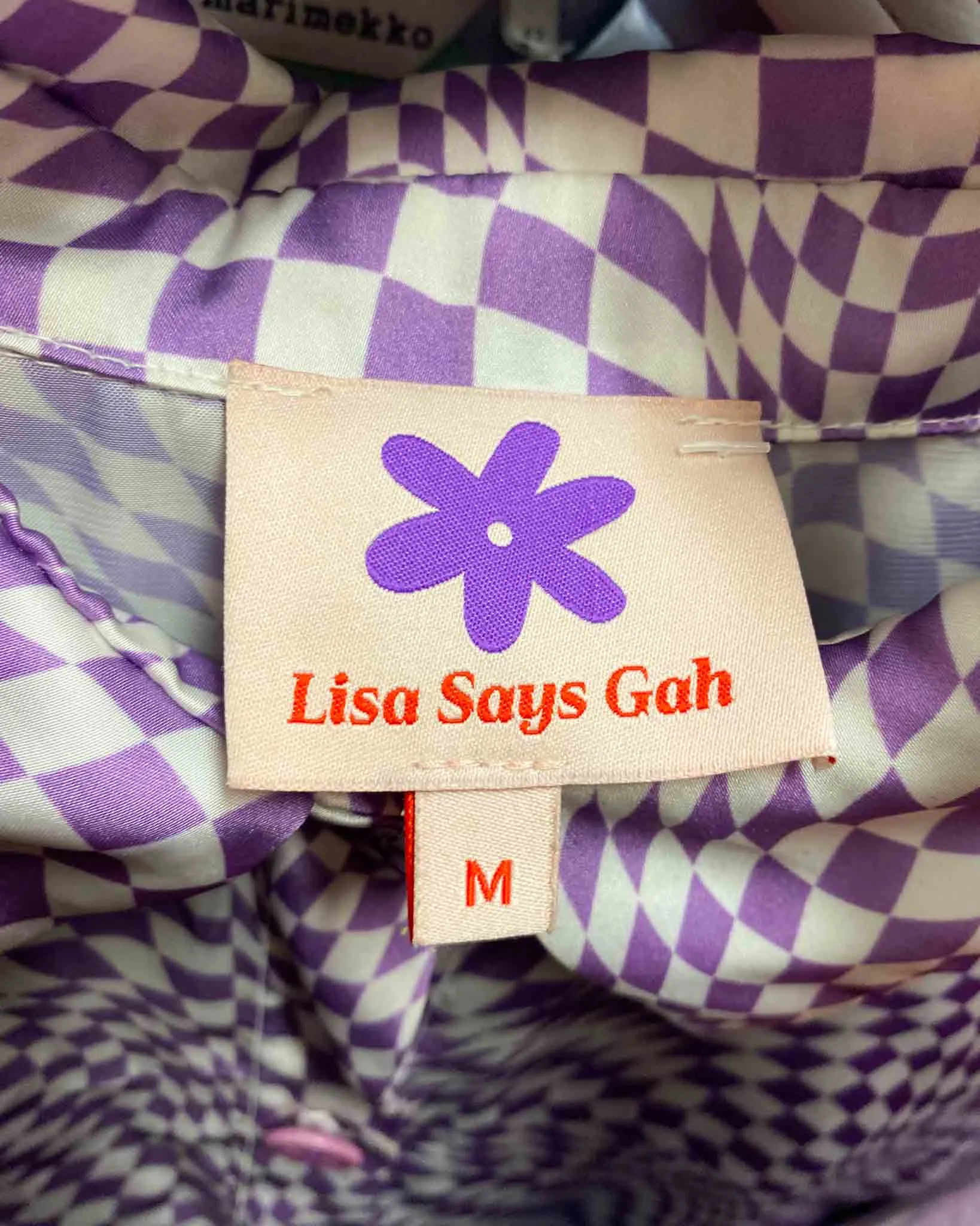 Size M | Lisa Says Gah Wavy Check Shirt