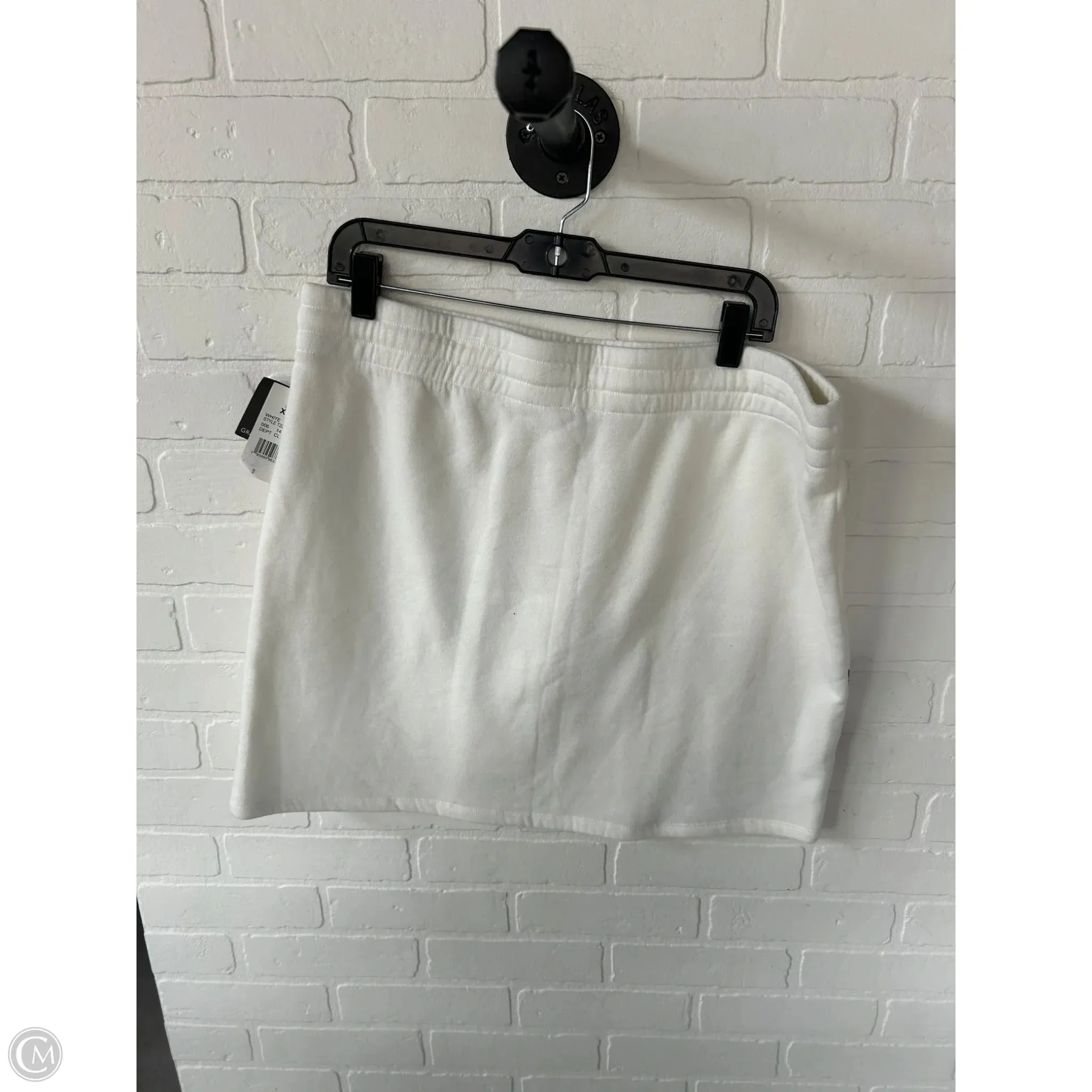 Skirt Mini & Short By Grayson Threads In White, Size: 18