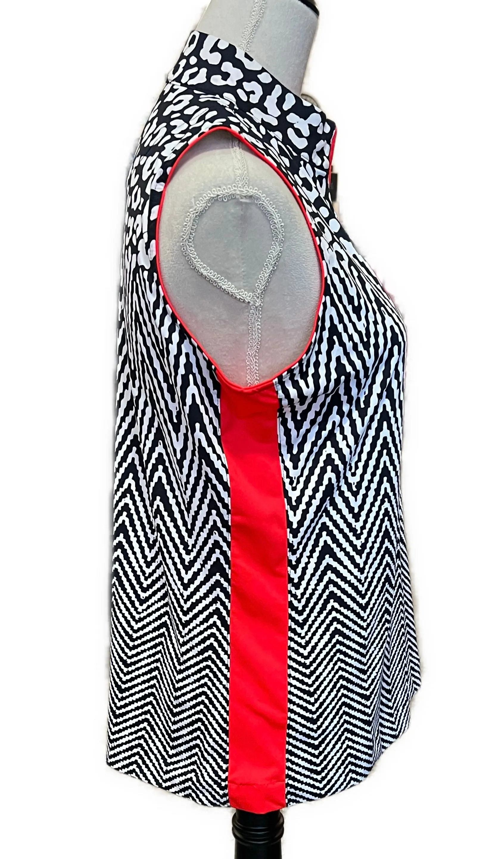 Tail Women's Black, White & Red Animal Print Sleeveless Golf Polo Size M MSP$101