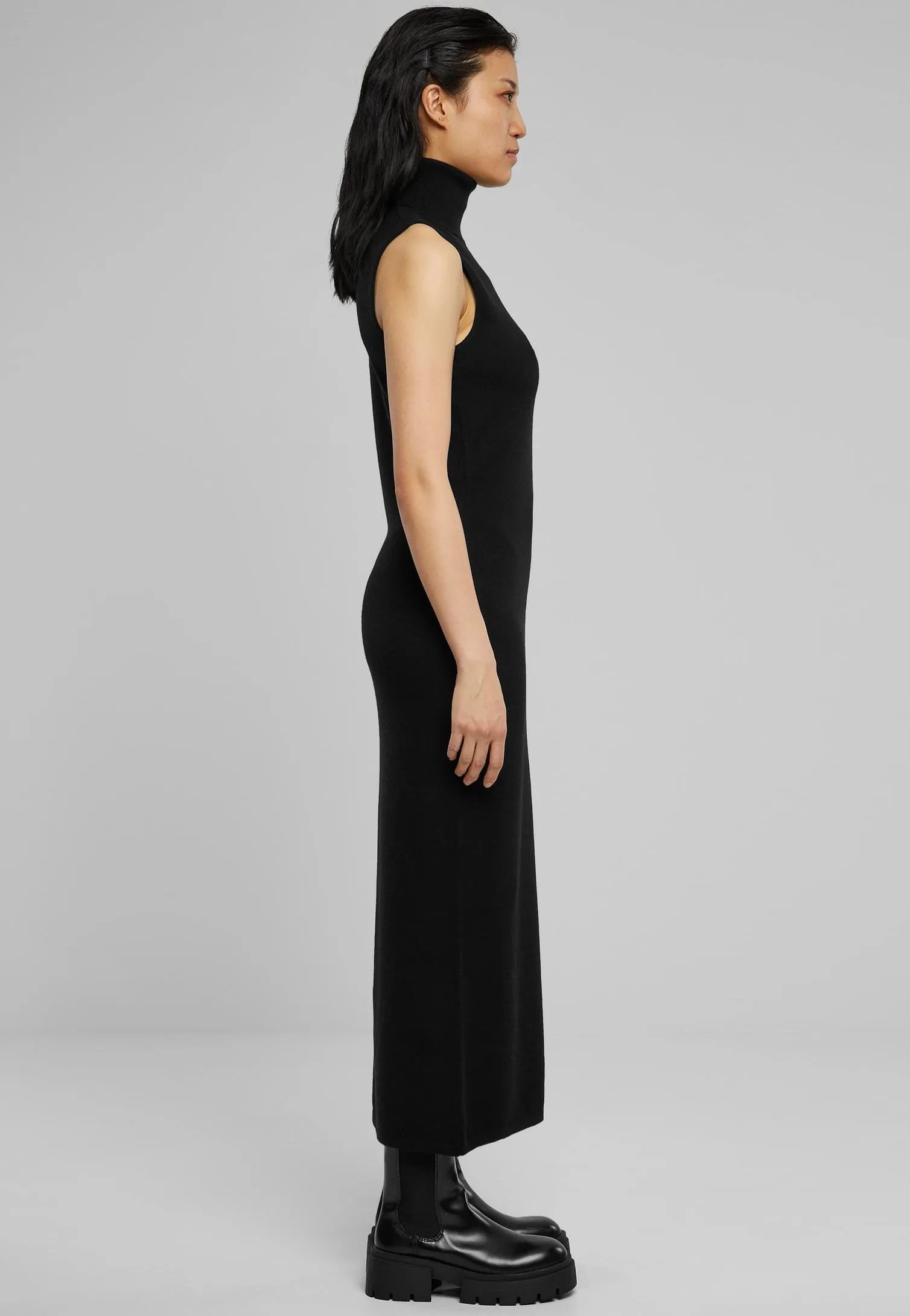 Urban Classics - Ladies Knitted Eco Viscose Turtleneck Black - Dress