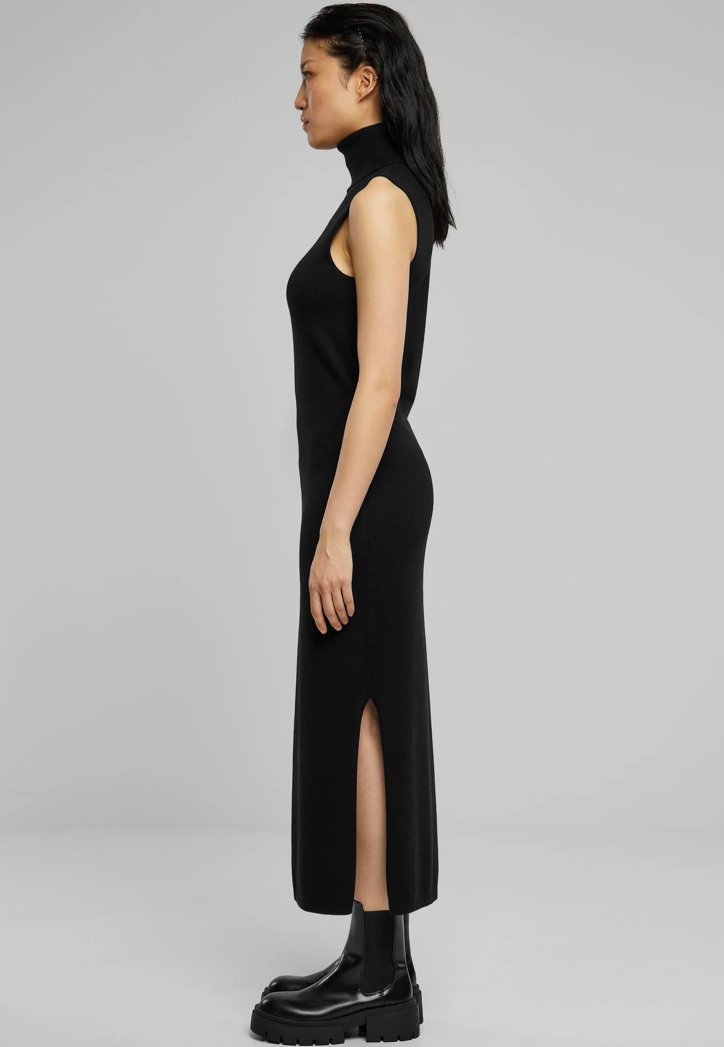 Urban Classics - Ladies Knitted Eco Viscose Turtleneck Black - Dress