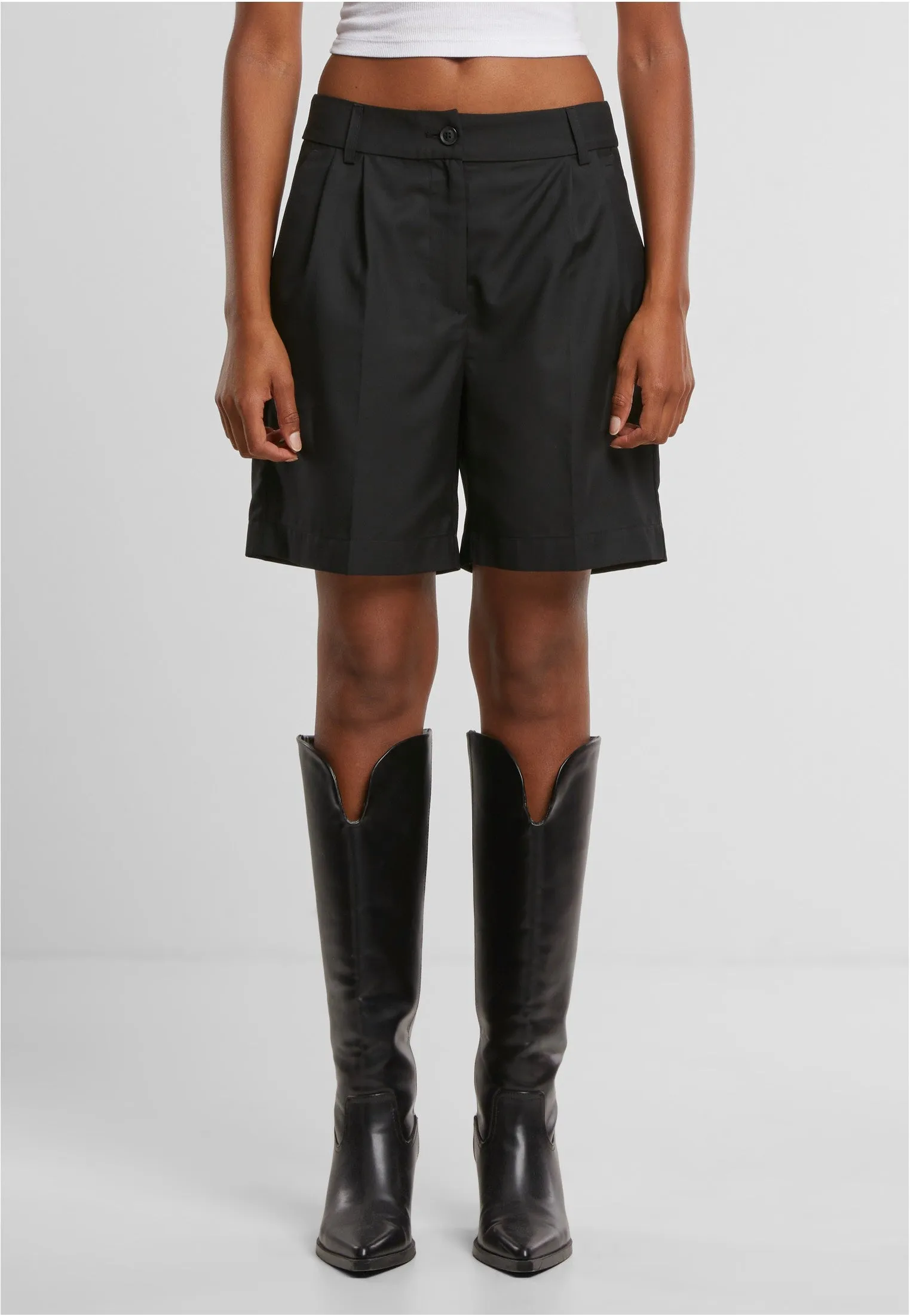 Urban Classics - Ladies Pleated Bermuda Black - Shorts
