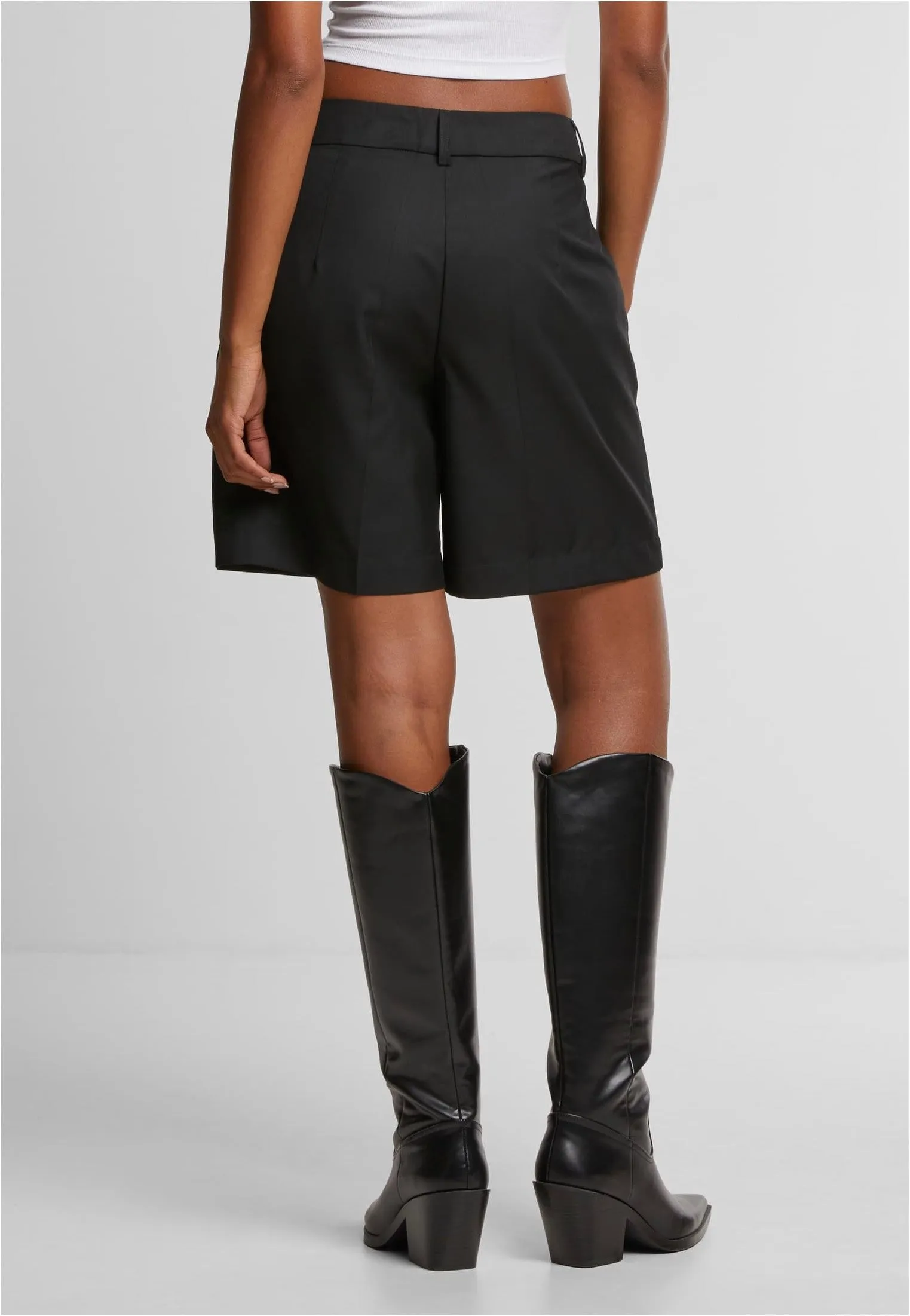 Urban Classics - Ladies Pleated Bermuda Black - Shorts