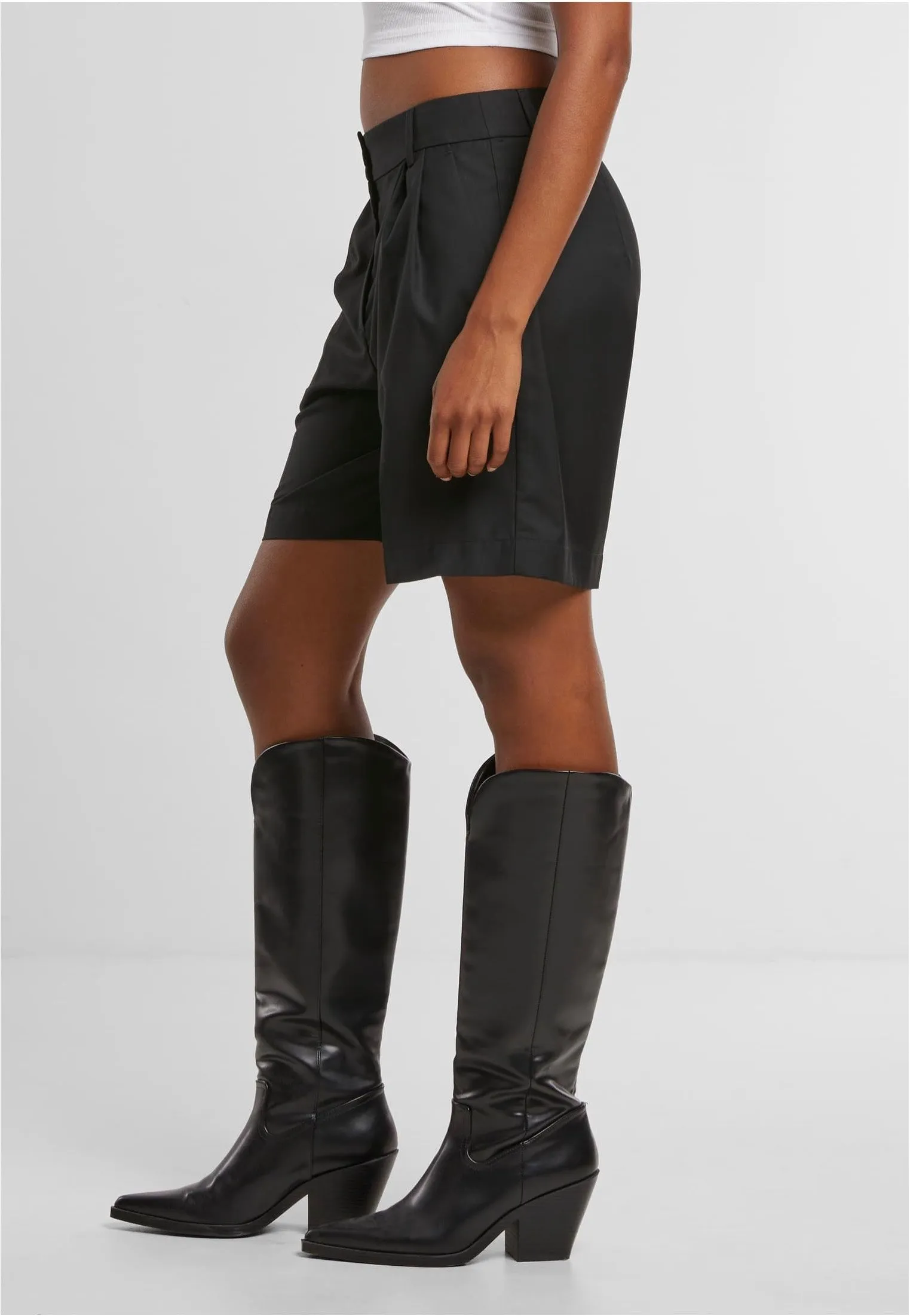 Urban Classics - Ladies Pleated Bermuda Black - Shorts
