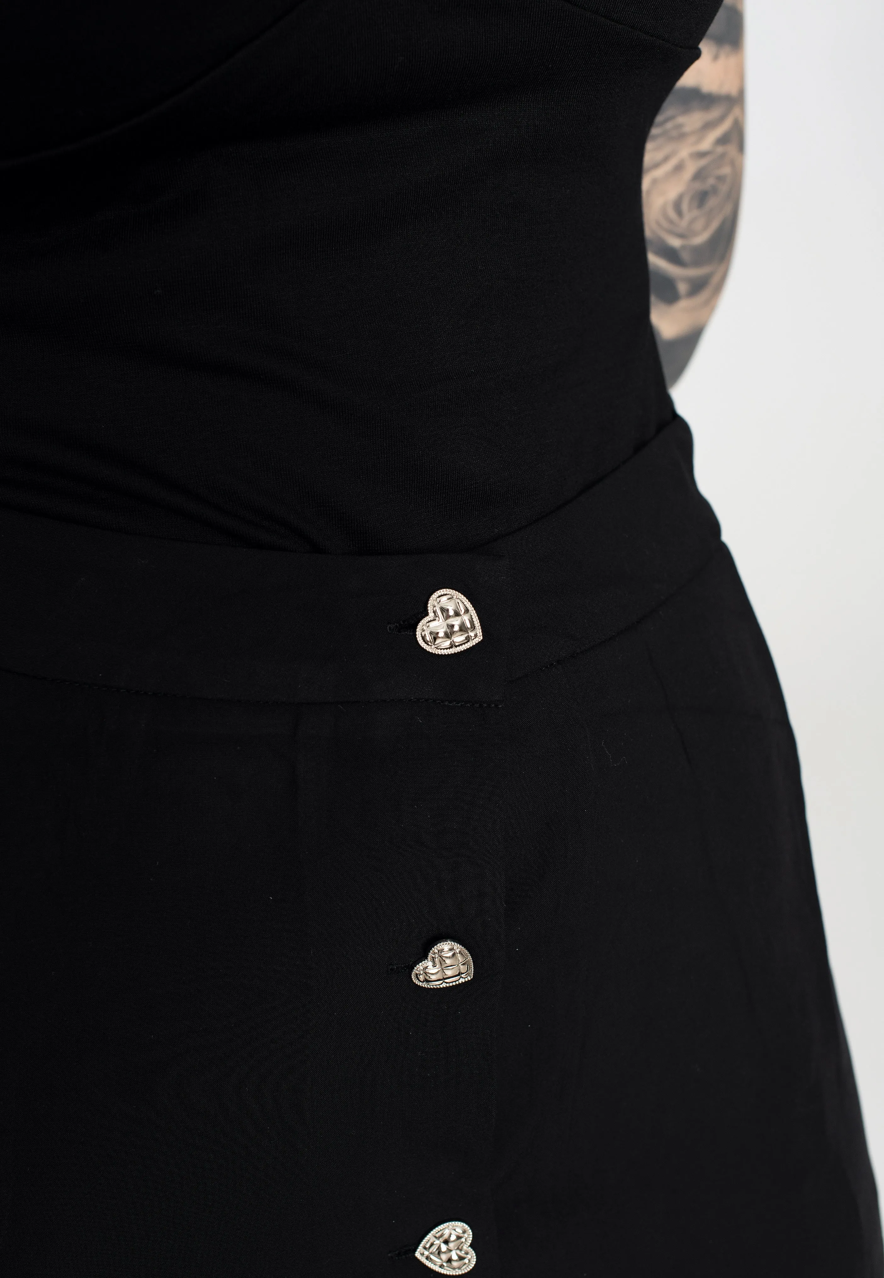 Voodoo Vixen - Heart Button Midi Black - Skirt