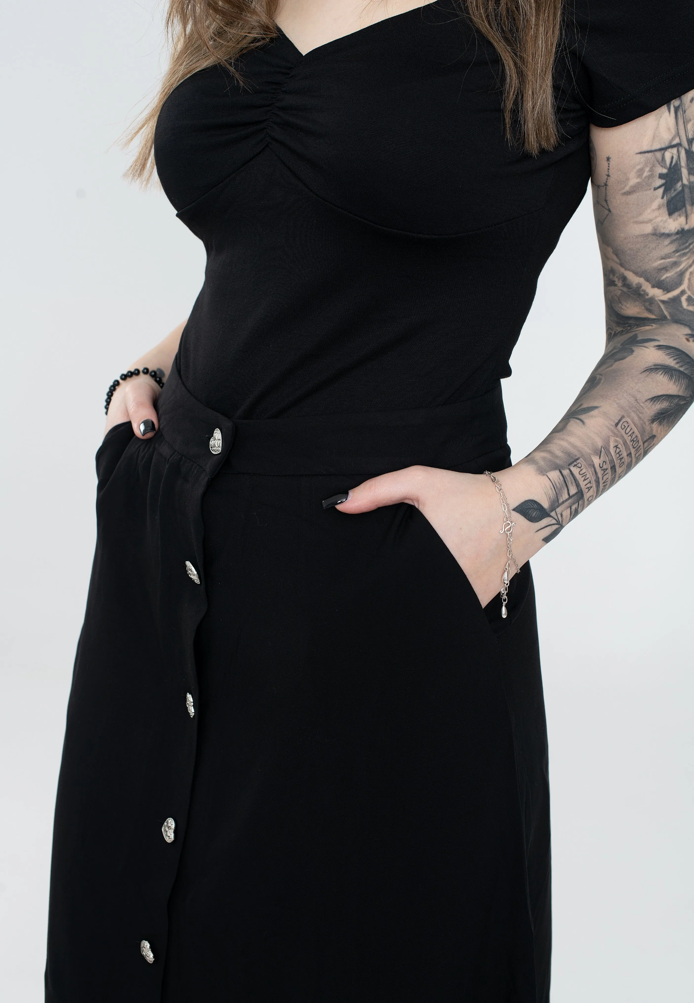 Voodoo Vixen - Heart Button Midi Black - Skirt