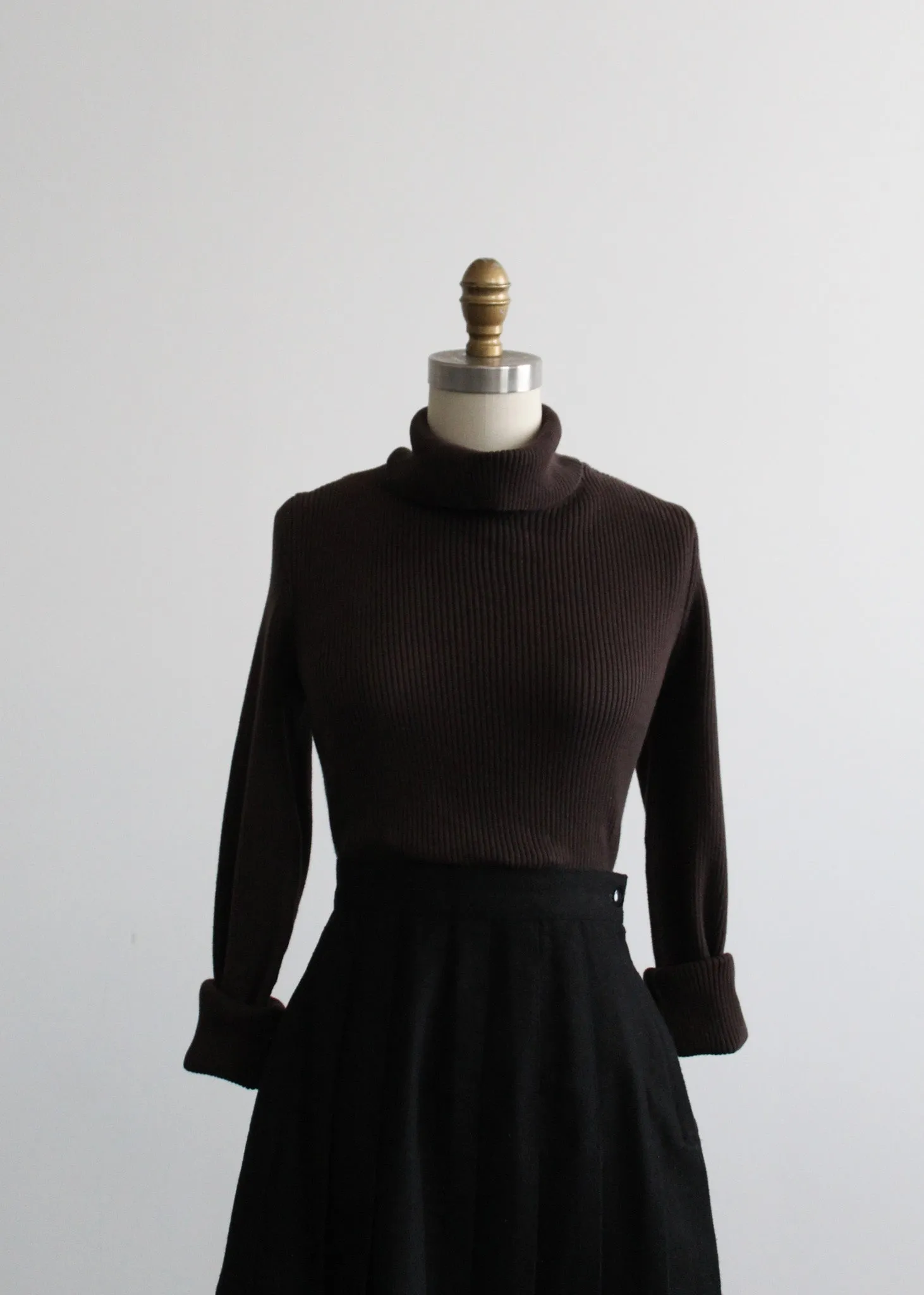 walnutshell rib knit turtleneck 1919 Vintage