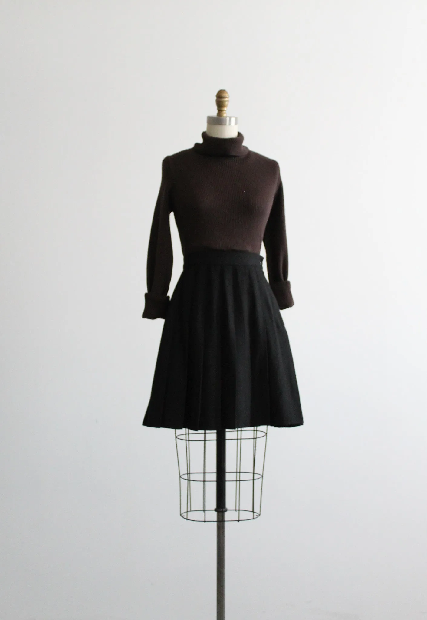 walnutshell rib knit turtleneck 1919 Vintage