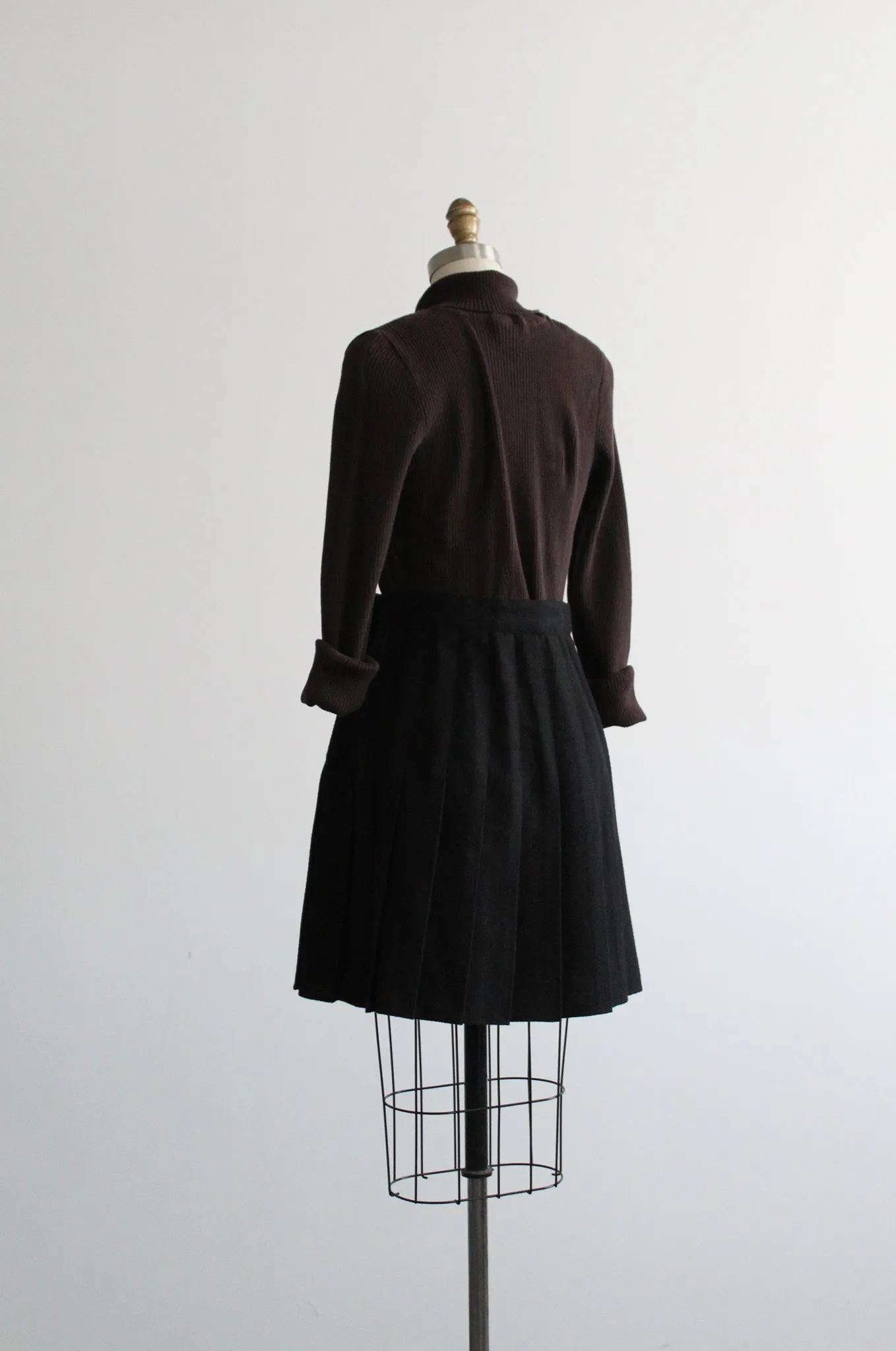 walnutshell rib knit turtleneck 1919 Vintage