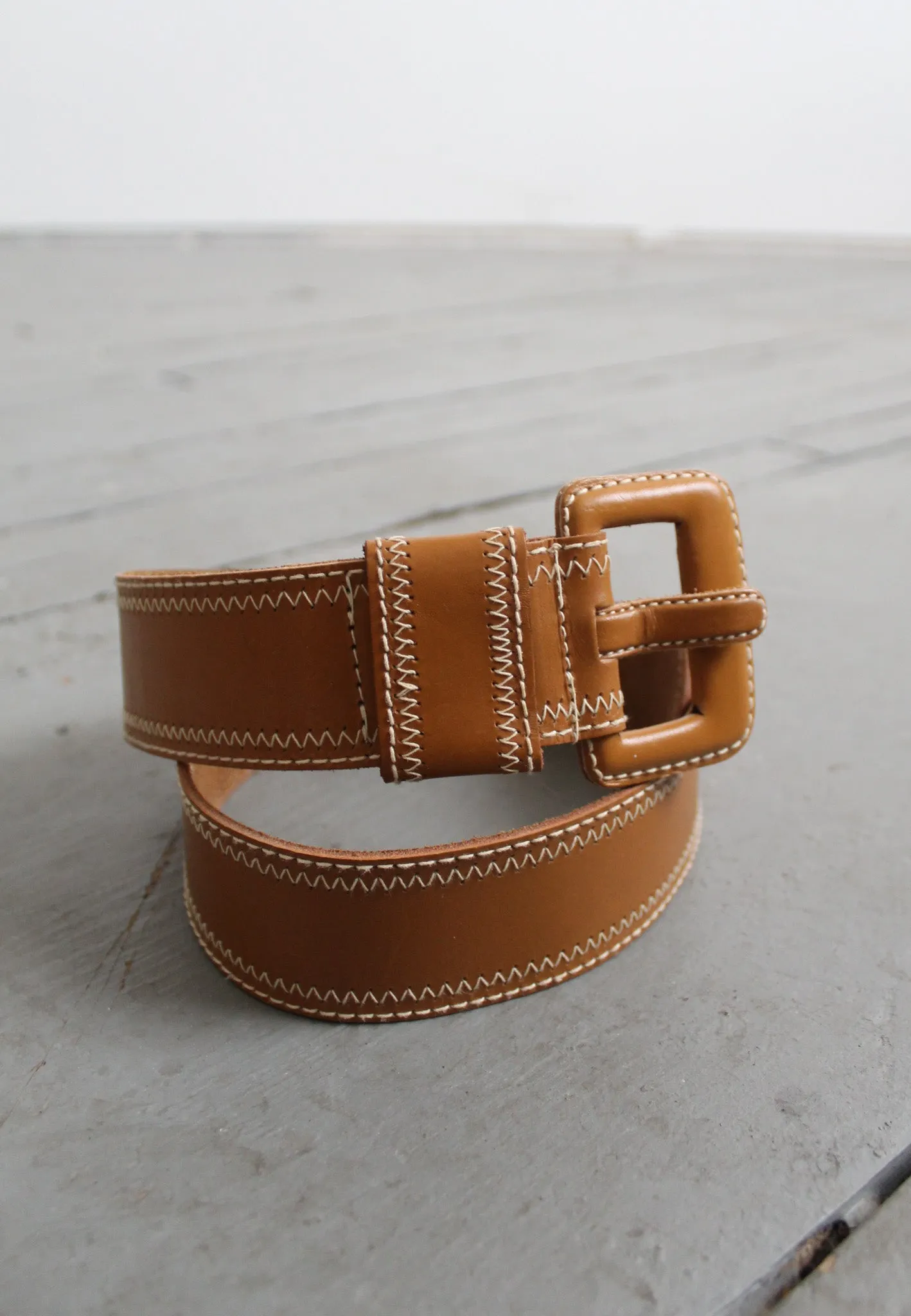 wide honey leather belt 1919 Vintage