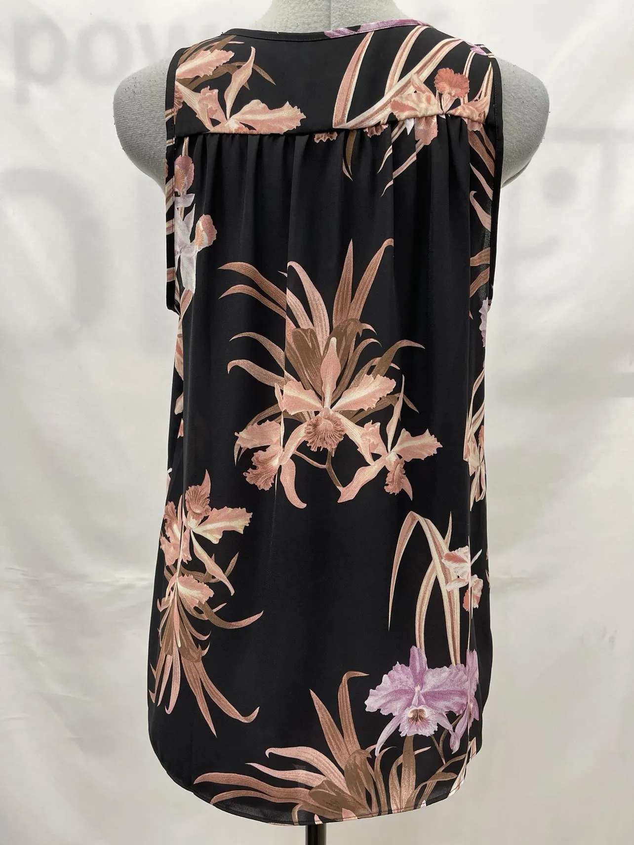 Women's Le Chateau Sleeveless Top, medium